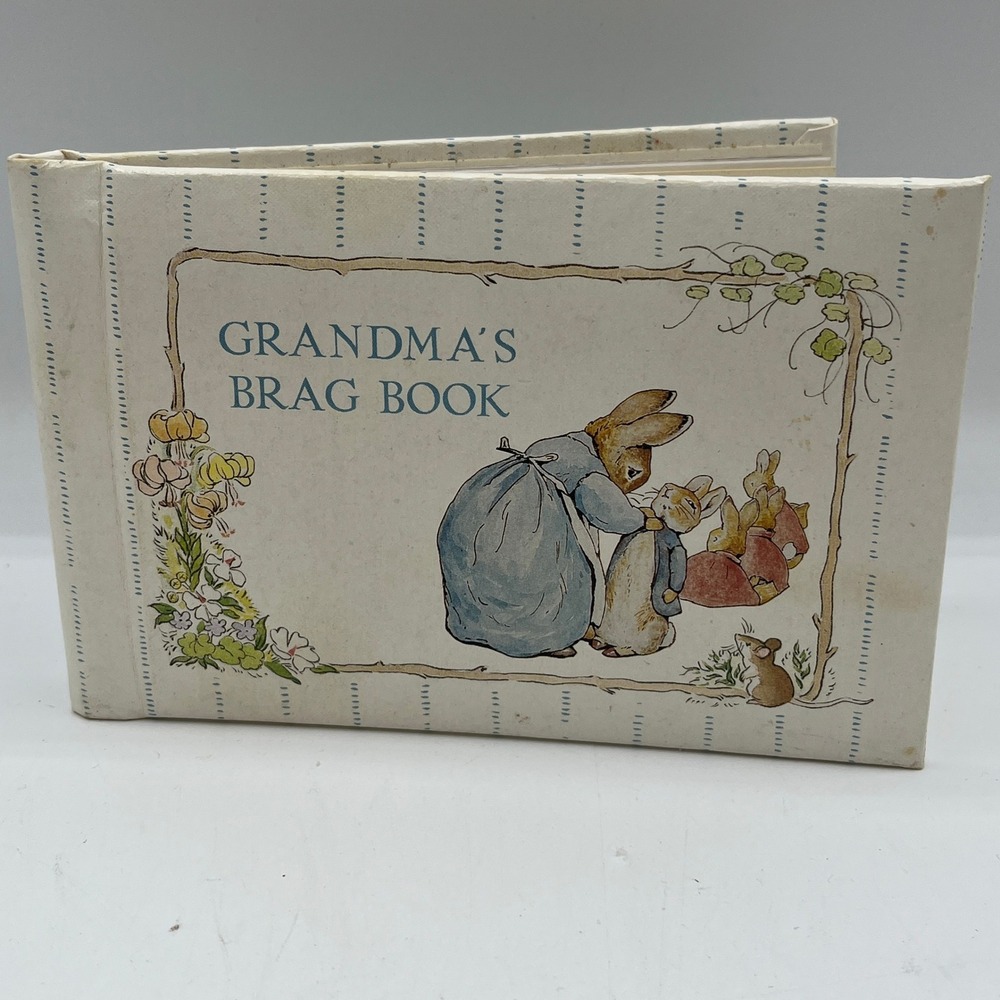 Vintage 1990 Beatrix Potter Peter Rabbit Grandmas Brag Book Photo Album Gibson